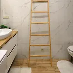 Cozy In With Wifi Apartment Zator