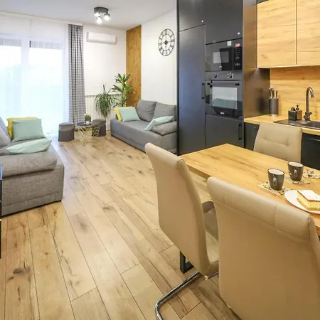 1 Bedroom Lovely In Apartment Zator