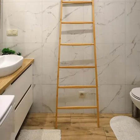 1 Bedroom Lovely In Apartment Zator